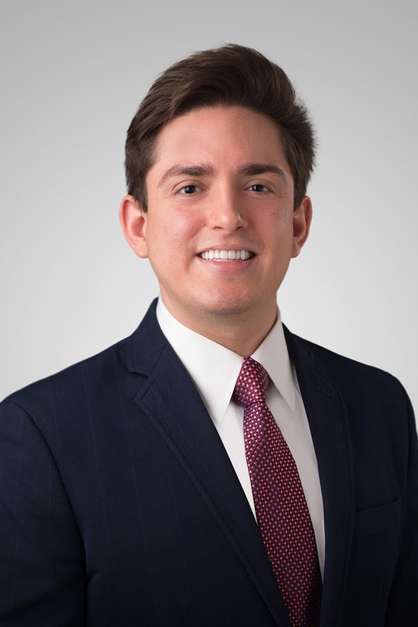 Ethan Thomas, abogado de Thomas & Nguyen Law Group